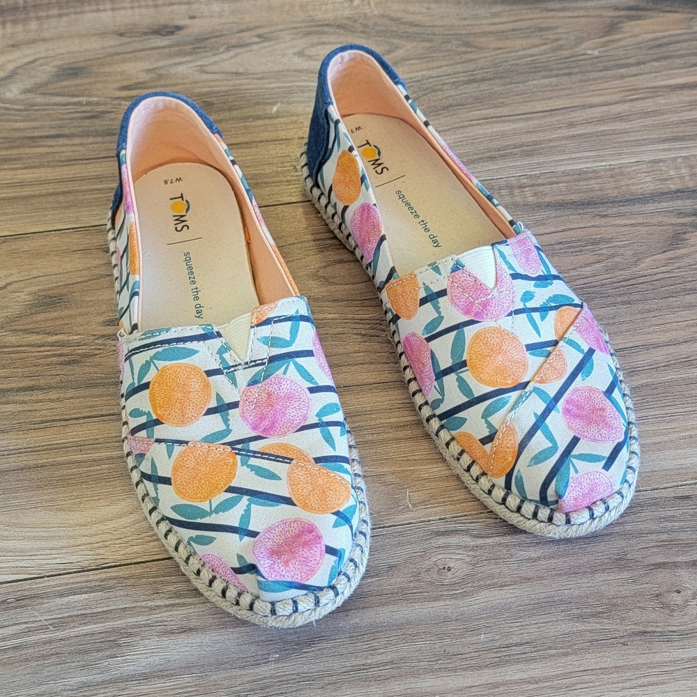 Toms 7.5 Pink Orange Blue Stripe Citrus Flat Slip On Shoes